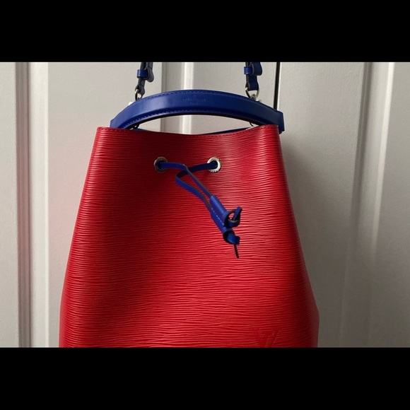 RARE Louis Vuitton Neonoe MM Epi - Picture 3 of 13